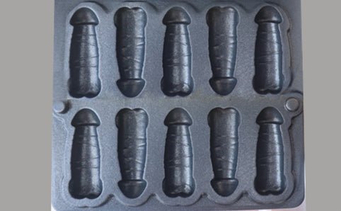 10-grid mini cover penis waffle maker