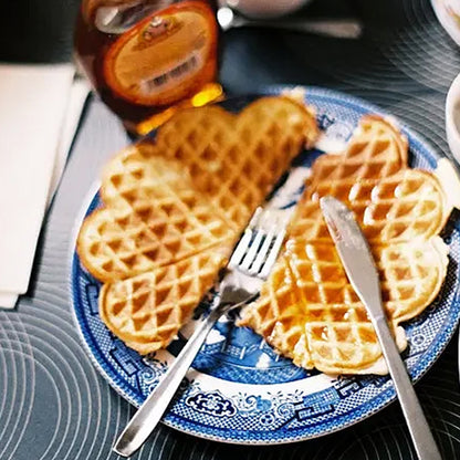 Single head heart-shaped waffle maker